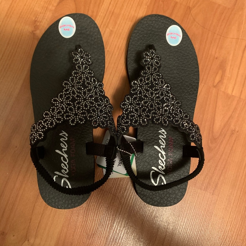 New Skechers Sandals